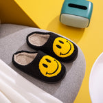 Load image into Gallery viewer, Smiley Face Slippers
